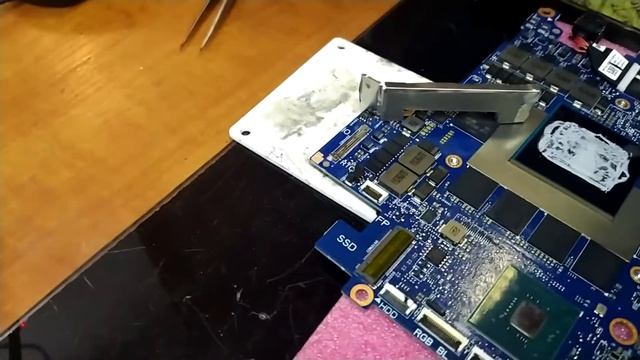 ЮСБ - причина невключайки? Или сигнал, про который нужно знать. Dell G7 7790 (VULCAN15_N18E). смотреть онлайн