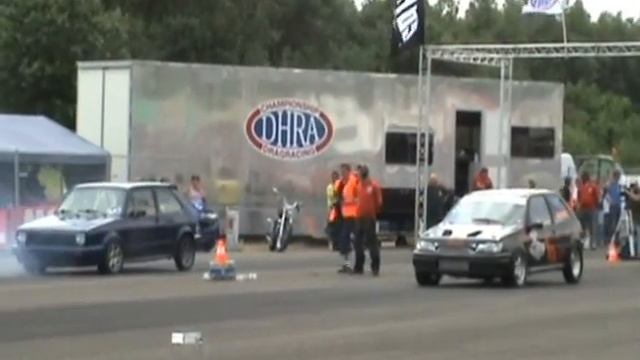 Ford Fiesta RS Turbo Vs. VW Golf II Turbo смотреть онлайн