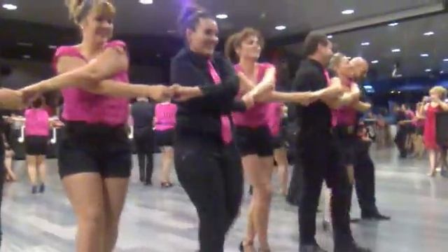 coreo rueda y bachata.Fin de curso Pasos 2011 смотреть онлайн