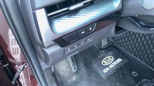 Kia Carnival 2.2D Signature 2022 đi 19.000km Giá Chưa đến 1ty3 Hỗ Trợ Bank 70%