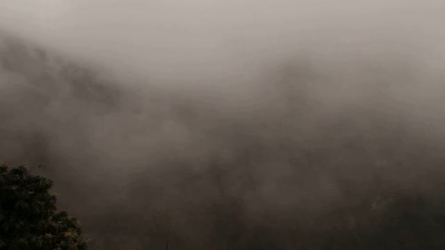 Горы в облаках смотреть онлайн