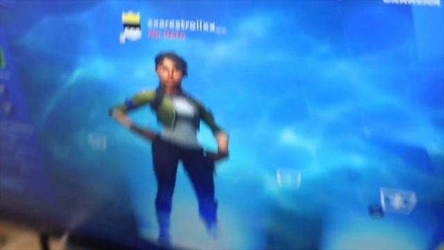 LE BORRO LA CUENTA A MI HERMANO!!! SE ENFADA MUCHO смотреть онлайн