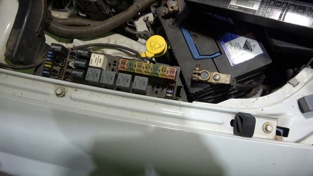 VZ Commodore No Crank No start смотреть онлайн