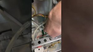 Видео для техников. Замена помпы, ошибка вода на растворимые  Кофеавтомат Unicum Nero