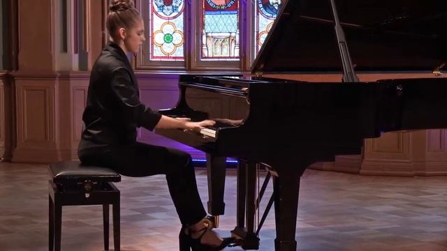 Р.К. Щедрин - "Я играю на балалайке", Павличенко Александра, 13 лет смотреть онлайн