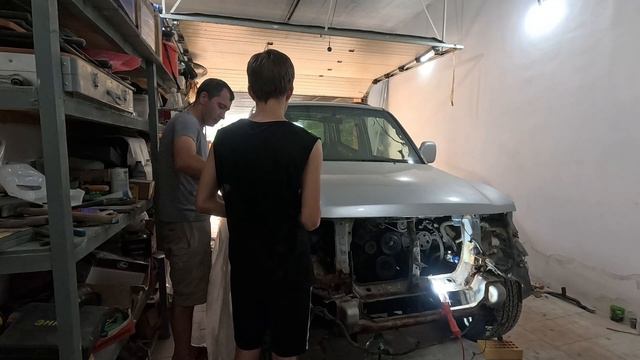 Митсубиси Паджеро 3 Разбираем салон смотреть онлайн