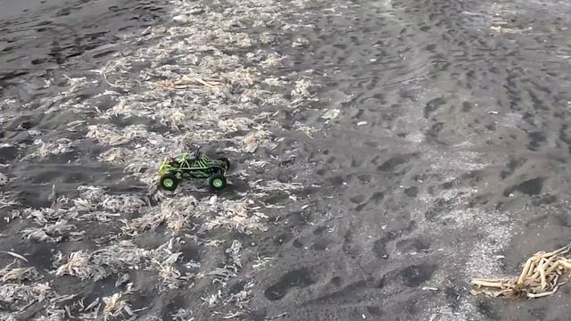 WLtoys 12428海灘慢跑 смотреть онлайн