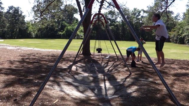 Swing set footage - 20150521162524 смотреть онлайн