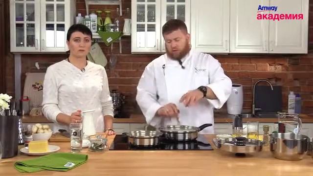 Блины с малиновым вареньем