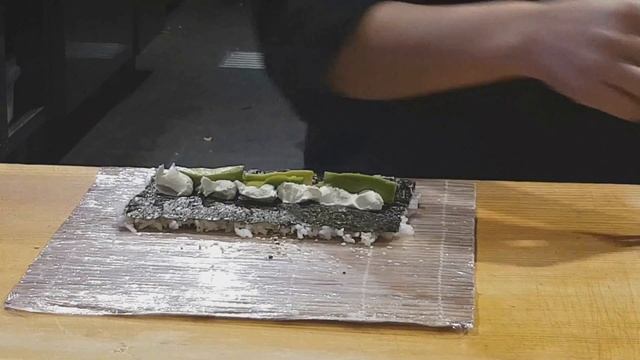 Vegetarian Cream Cheese, Avocado Sushi by Chef Michelle at Ruka смотреть онлайн
