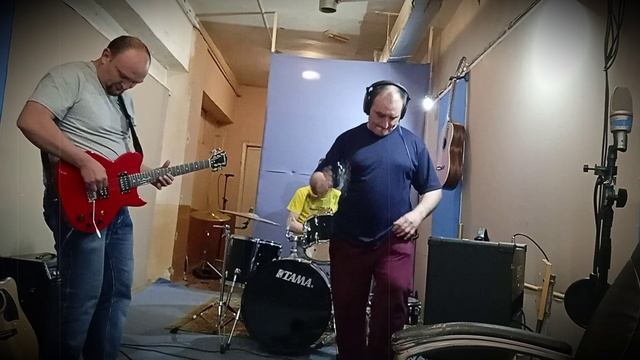 Петров и Васечкин - «Электрический свет»
джем от 24.05.2023 смотреть онлайн