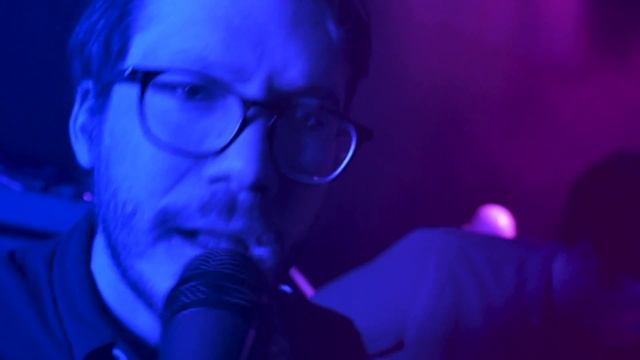Little Brazil – 'Just Leave' Official Music Video смотреть онлайн