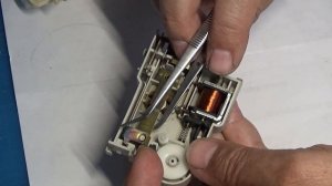 Устройство и ремонт быстрого замка УБЛ стиральной машины / Не блокирует дверь стиралки