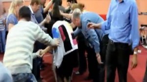 Беснование в секте неопятидесятников.