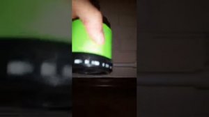 Колонка зеленого цвета
