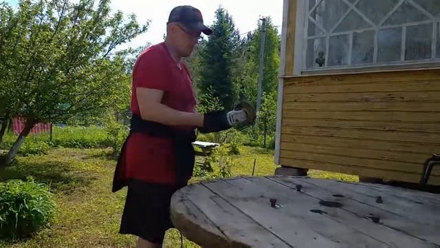 Делаем уличный стол из катушки для проводов