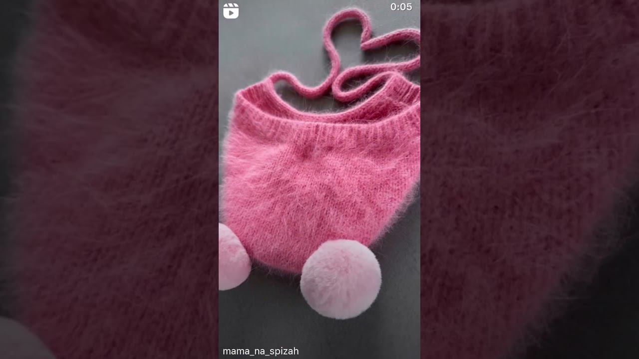 Чепчик с помпонами смотреть онлайн