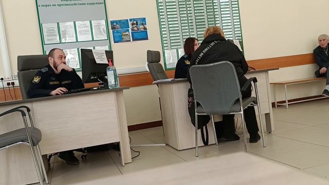 В отделе ГУФССП по ВАО приставы пускают граждан по кругам чиновничьего ада. 19.04.2023г. смотреть онлайн