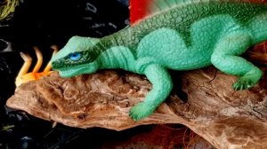 Дилофазавр - Страшилка! Спинозавр - добрый динозавр! Мультик для детей!