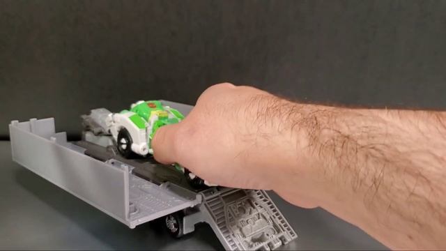 Transformers WFC Earthrise Optimus Prime Review