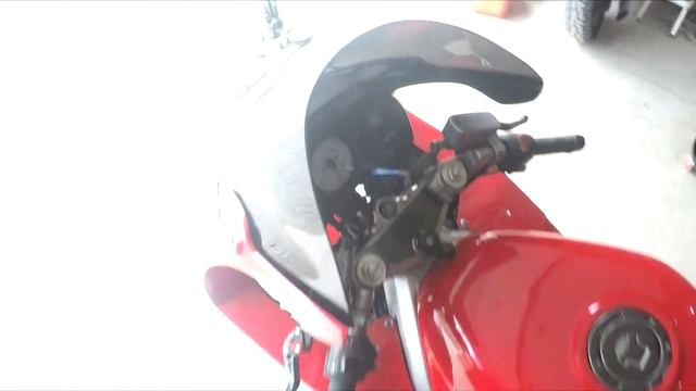 Installing New Part for the VFR 750! смотреть онлайн