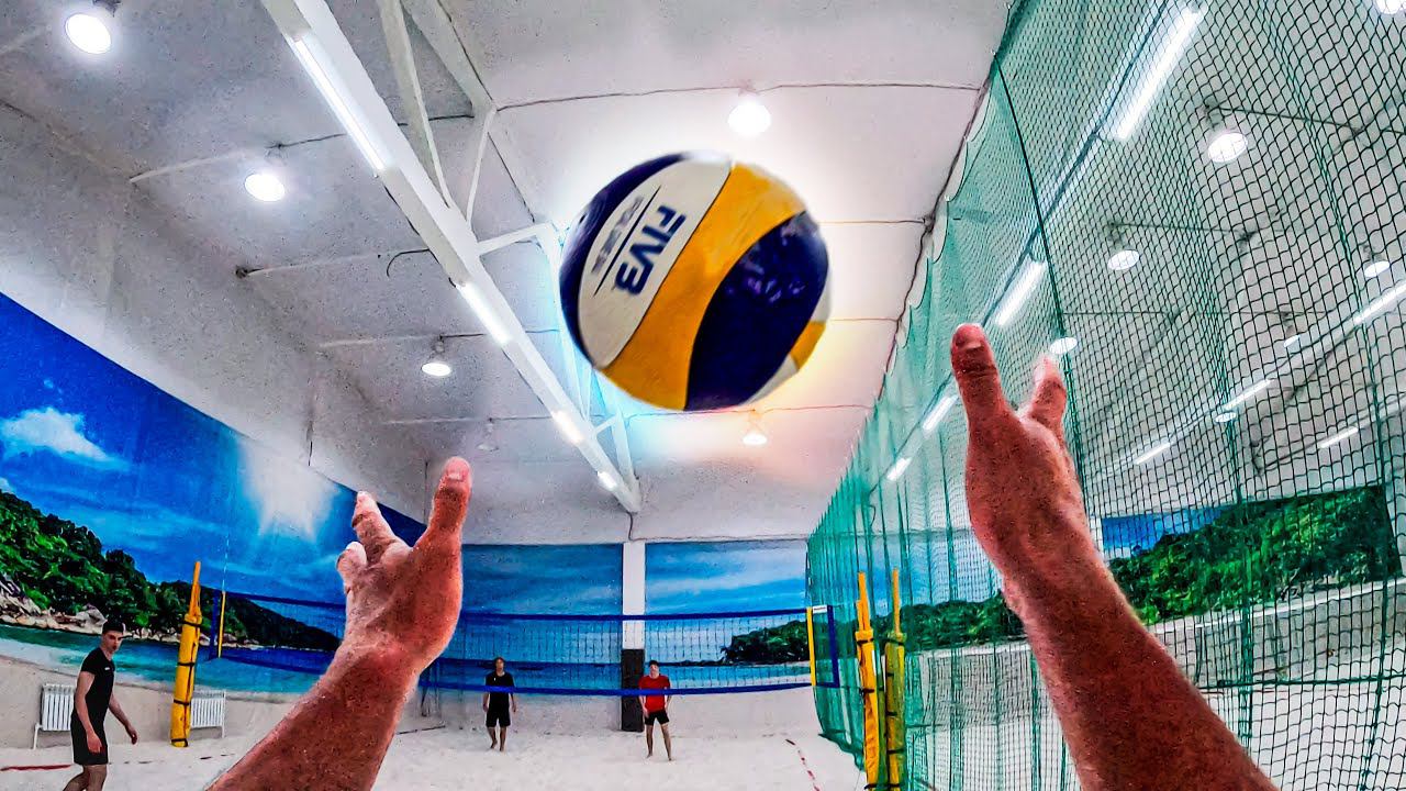 Играю В Пляжный Волейбол С Профессионалами | Волейбол От Первого Лица смотреть онлайн