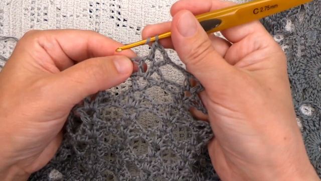 Удлиненный ЖИЛЕТ со вставкой из МОТИВОВ , 2ч. Вязание КРЮЧКОМ , crochet women's vest ( В № 347) смотреть онлайн