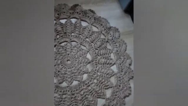 Вязаный ковер крючком из джута видео. шпагат. Ковер крючком.Коврик. knitted crochet rug made of jut смотреть онлайн