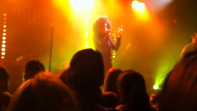 Inna Modja en concert au Forum à Vauréal смотреть онлайн