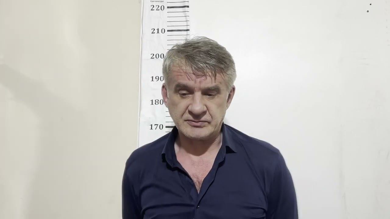 В Москве задержан стажёр юридической фирмы, обманом похитивший около 3 млн рублей у пенсионерки смотреть онлайн