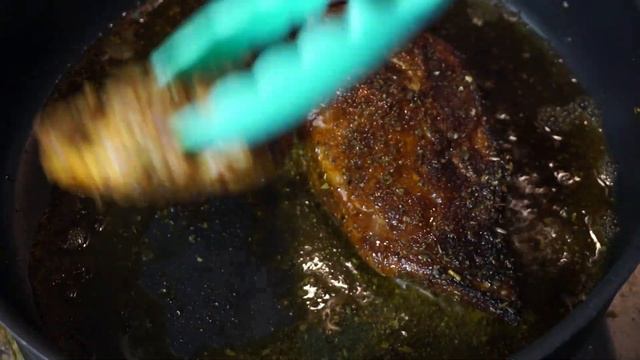 Куриная Грудка в СПЕЦИЯХ обжарено- запеченная. ОТЛИЧНЫЙ РЕЦЕПТ для разнообразия смотреть онлайн