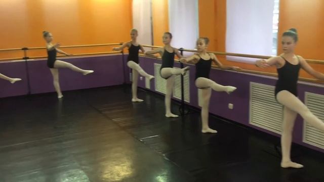 ИСКРА?Классический танец?2 группа❤️ смотреть онлайн