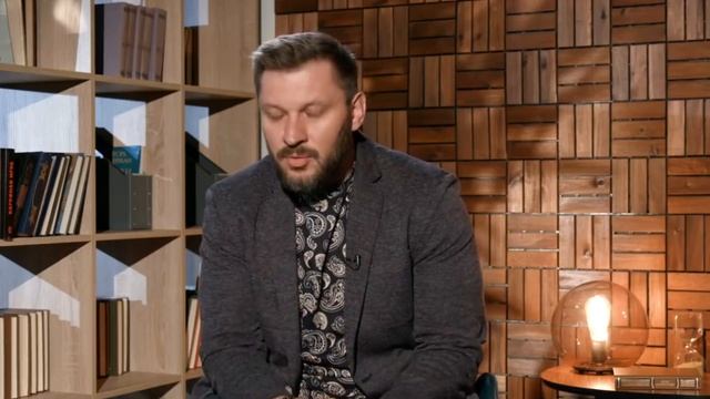 Должна ли женщина мужчине? смотреть онлайн
