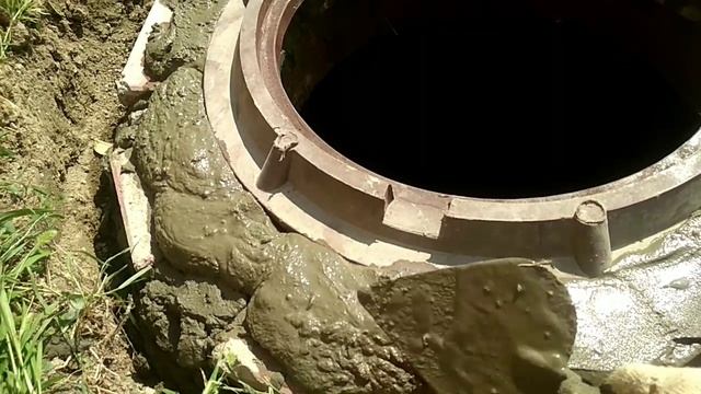 установка канализационного люка на септик смотреть онлайн