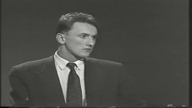 1994-Актуальное интервью с Комоцким Вячеславом Генриховичем смотреть онлайн