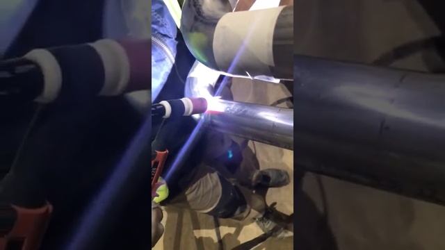 Сварка аргоном с поддувом нержавеющих труб смотреть онлайн