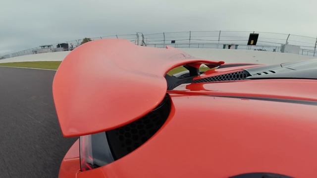 NEW McLaren 765LT: Track Review | Carfection 4K смотреть онлайн