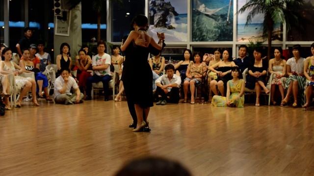 2013 Busan Beach Millonga with Hung-Yut Chen y Hwayi (1) смотреть онлайн