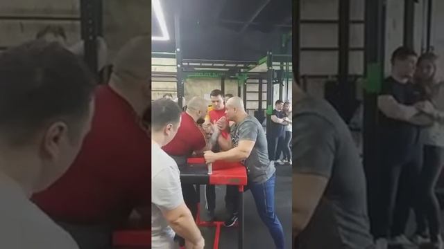 ArmWrestling Чемпионат г. Магнитогорск ;Абсолютка правая. смотреть онлайн