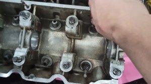 Нарезка выемок под клапана в поршнях