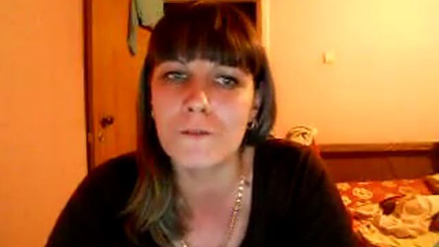 читает девушка реп любовь не фразы нежные.AVI смотреть онлайн