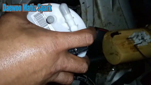 Fuel Pump Replacement Daewoo Matiz II смотреть онлайн