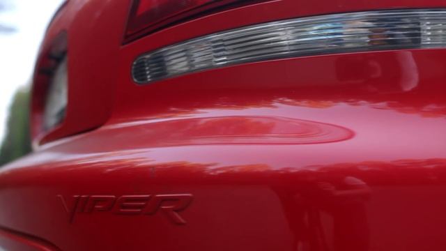 Обзор Dodge Viper SRT-10 V10 8.3L смотреть онлайн