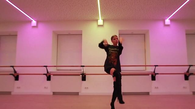 CARDI B - PRESS | VOGUE FEMME | ANASTASIA NINJA #voguedance #vogue #voguefemme