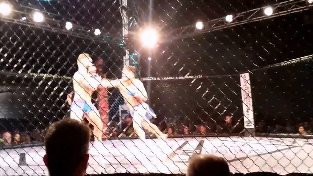 Mike "Hurricane" Hernandez's Championship Knockout Win смотреть онлайн
