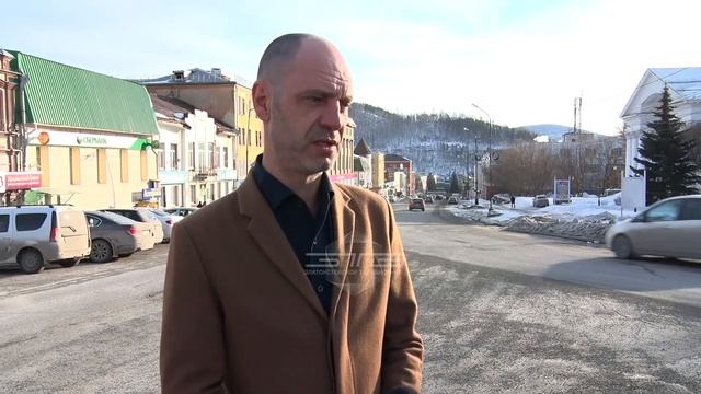 В Златоусте начался плановый ямочный ремонт дорог смотреть онлайн