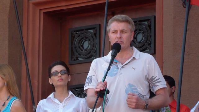Коллектив телеканала НИТ продолжение. 1 МАЯ смотреть онлайн