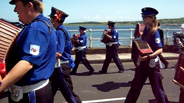 Rose of England Accordion Band, Liverpool with LOL420 on Parade смотреть онлайн