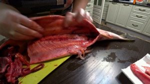 Расскажу за 1 минуту: разделка горбуши на филе