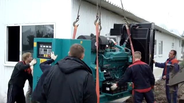 Разгрузка ДГУ Cummins DFGB 700 565 кВт открытая на раме смотреть онлайн